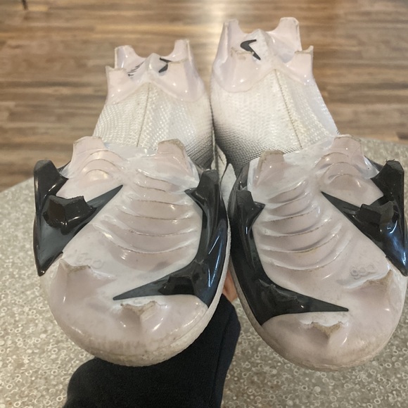 Nike Vapor football Cleats//size 8//never worn or used great for turf & grass - Picture 7 of 7